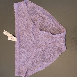 nwt Victoria's Secret lace bikini